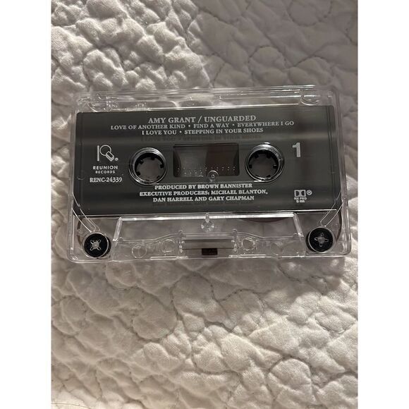 Vintage 1985 Amy Grant Cassette - Picture 3 of 6